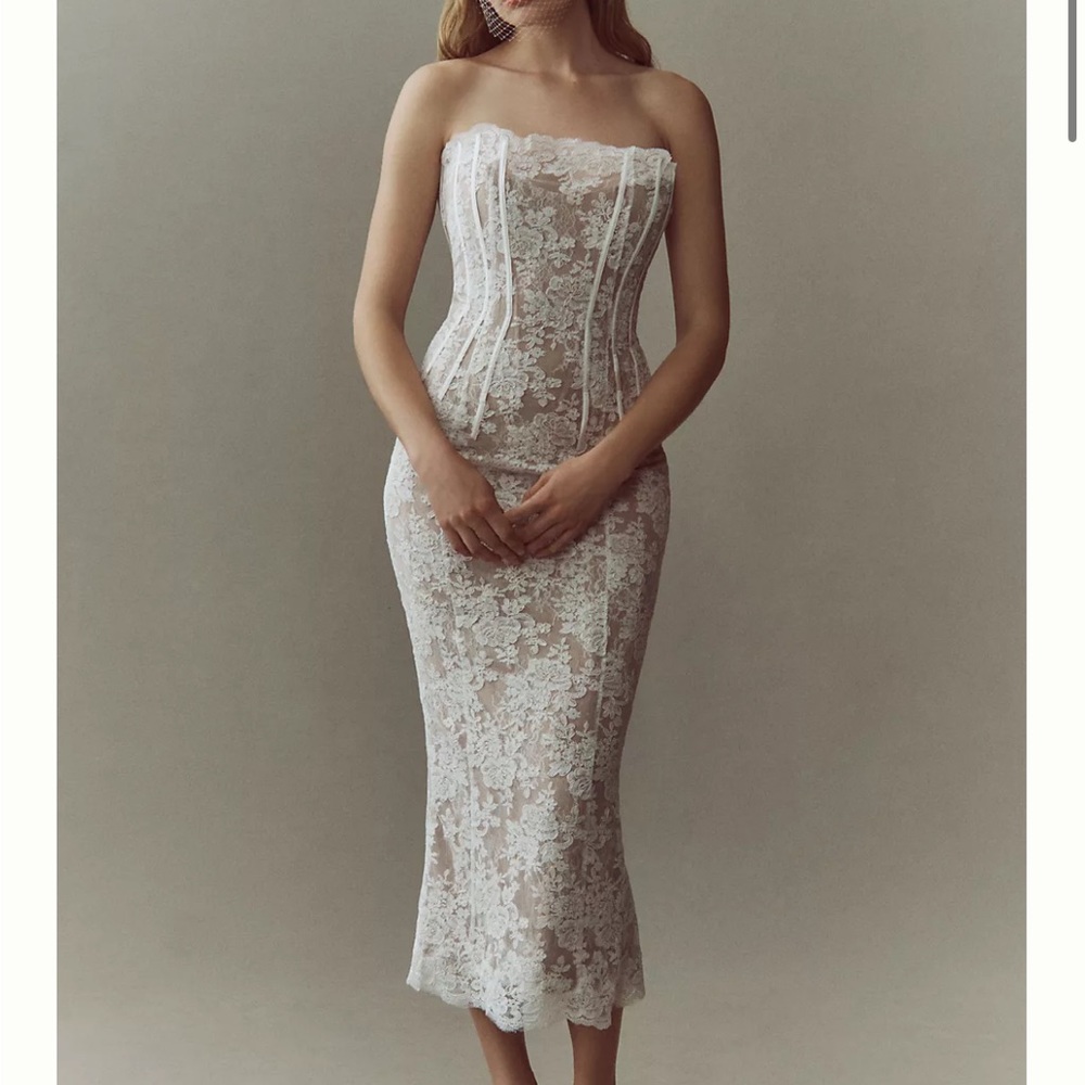 V. Chapman Strapless White Lace Sheath Wedding Dress